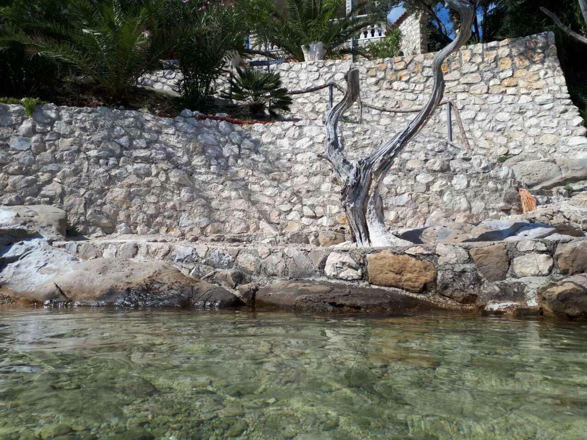 Apartments Horvat On Island Pag Vlašići Exterior foto