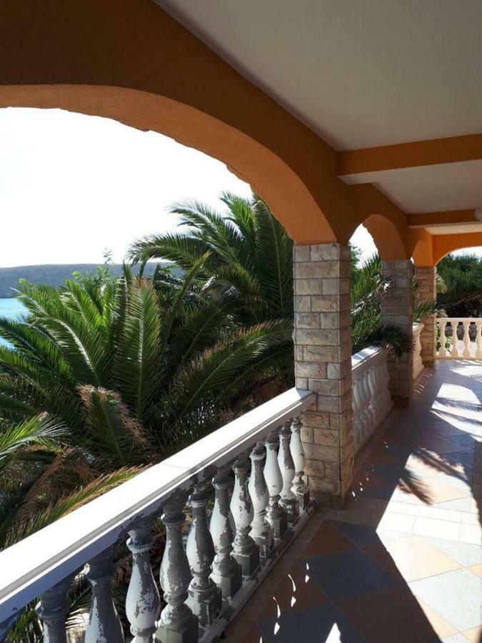 Apartments Horvat On Island Pag Vlašići Exterior foto